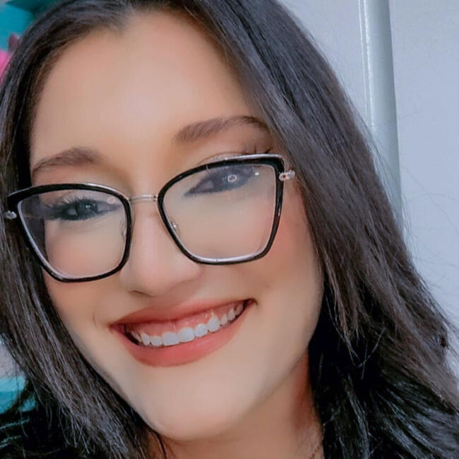 Emprego de babá em Campo Grande: Bruna