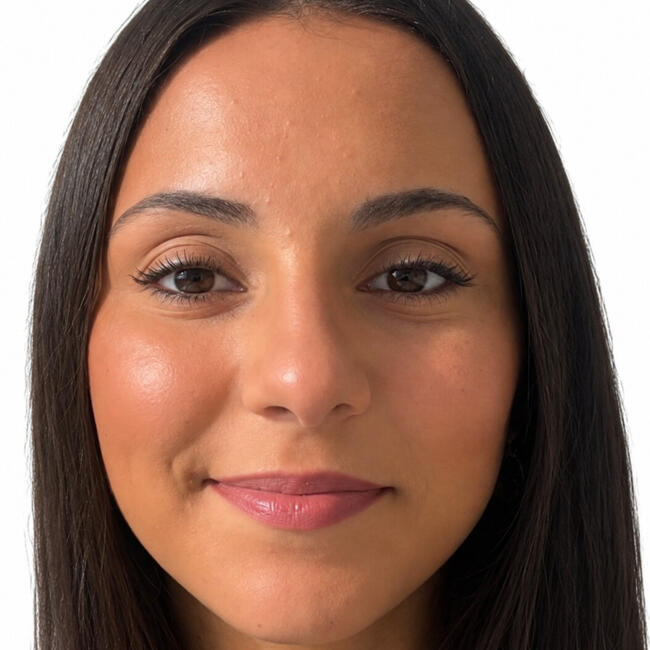 Babysitter in Heyrieux: Melissa
