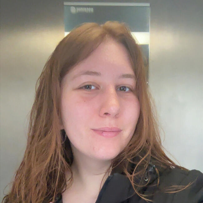 Babysitter in Reims: Elisa