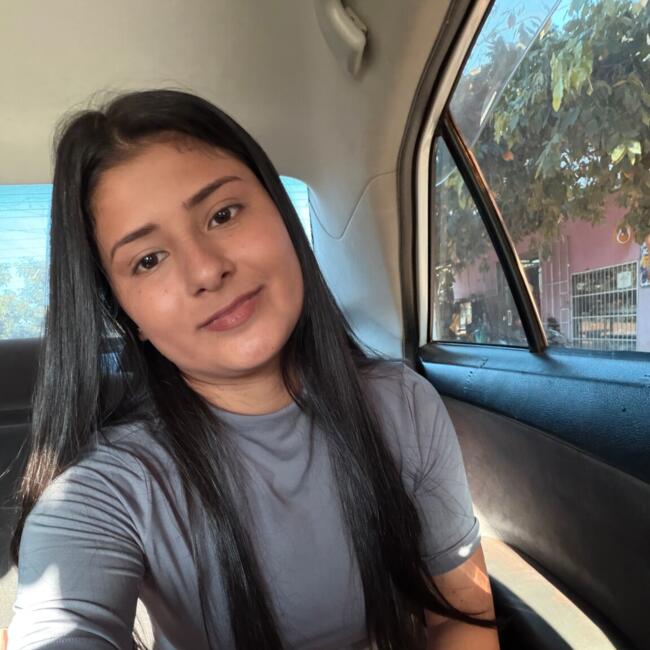 Babysitter in Madrid: Monica Santacrúz