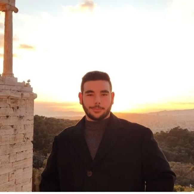 Babysitter στην περιοχή Ρόδος: IOANNIS