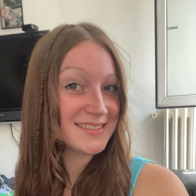 Babysitter in Gondecourt: Olivia