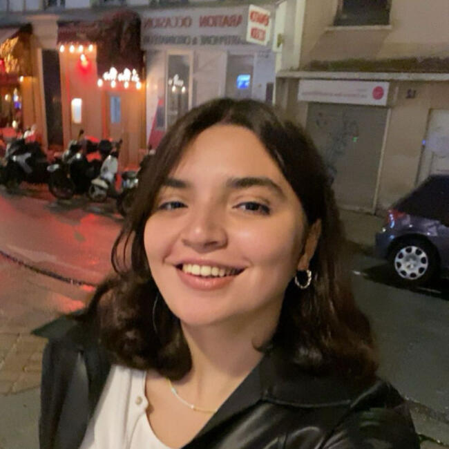 Babysitter in Maisons-Laffitte: Yasmina