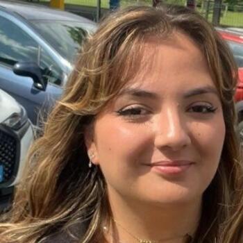 Babysitter in Pouillon: Inès