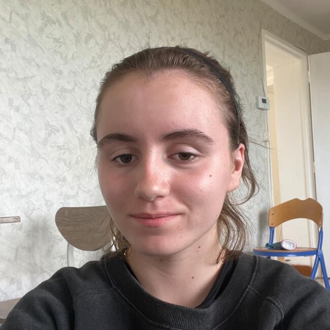 Babysitter in Lille: Claudia
