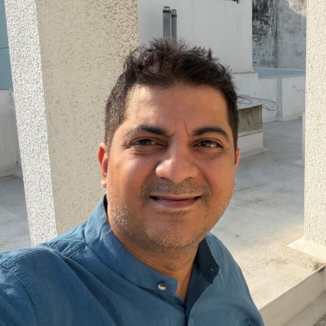 बम्बई में बेबीसिटिंग की नौकरी: Ravi