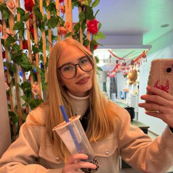 Baby-sitter La Louvière: Celena