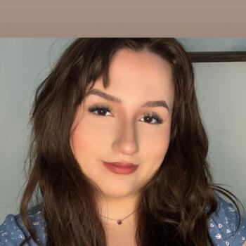 Babysitter in Tomball: Zoe