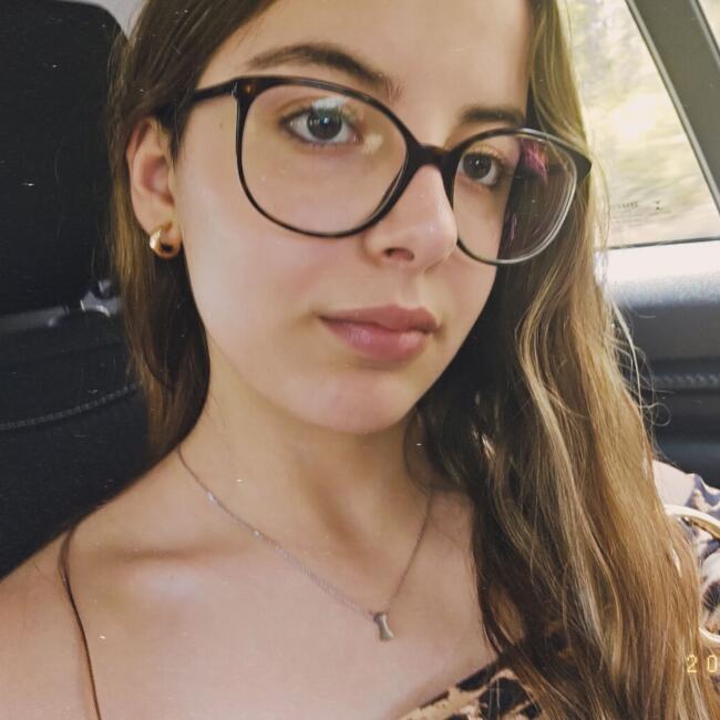 Nanny in Valencia: Iara