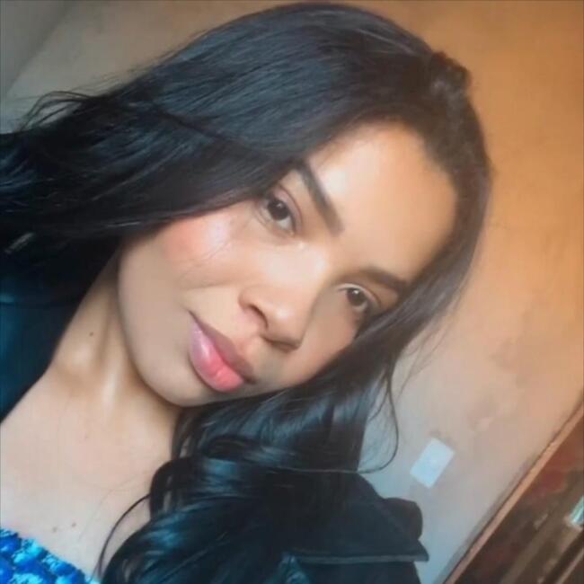 Babá em Brasília: Mayre