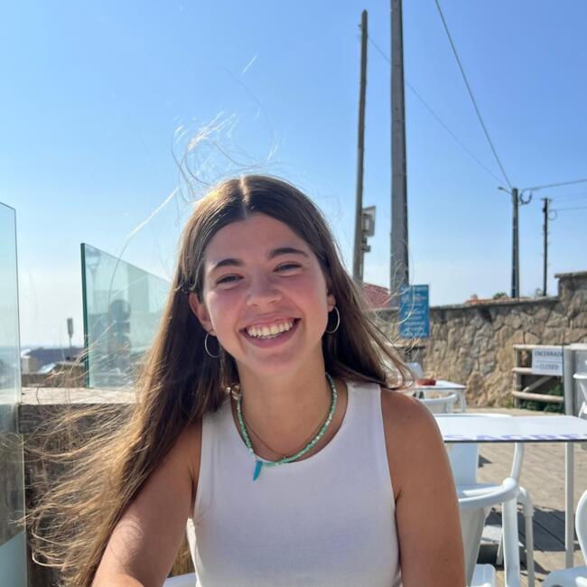 Babysitter in São João das Lampas: Beatriz