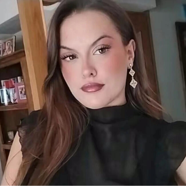 Babysitter in Daganzo de Arriba: Elena