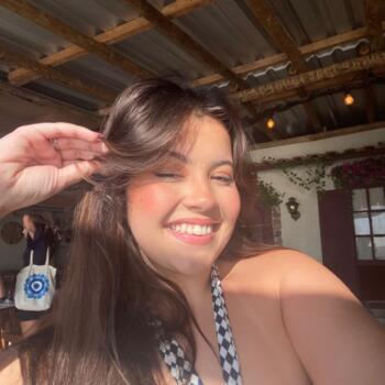 Babysitter in Maricá: Giovanna