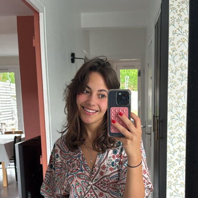 Babysitter in Toulouse: Adèle