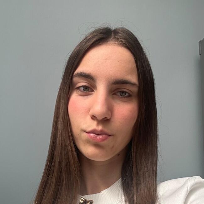 Babysitter in Tourcoing: Clara