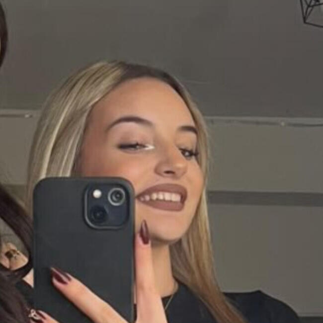 Babysitter in Strasbourg: Lina