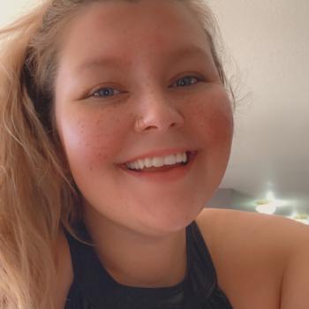 Babysitter in Marionville: Courtney