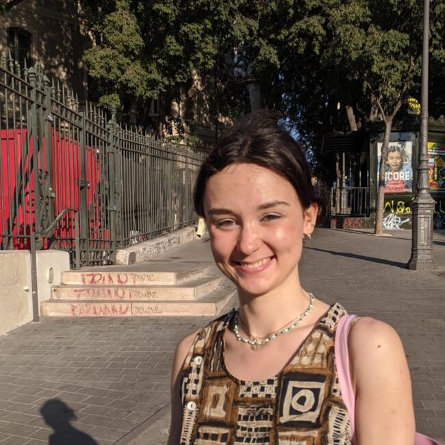 Babysitter in Etterbeek: Eva