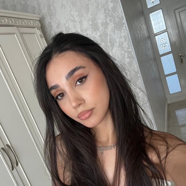 Babysitter in Warsaw: Şəms