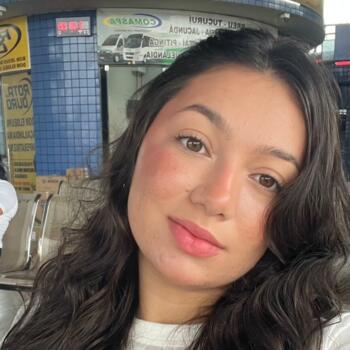 Babysitter in Almada: Julia