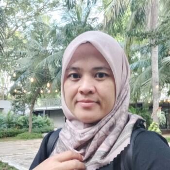 Babysitter Jakarta: Ernawati