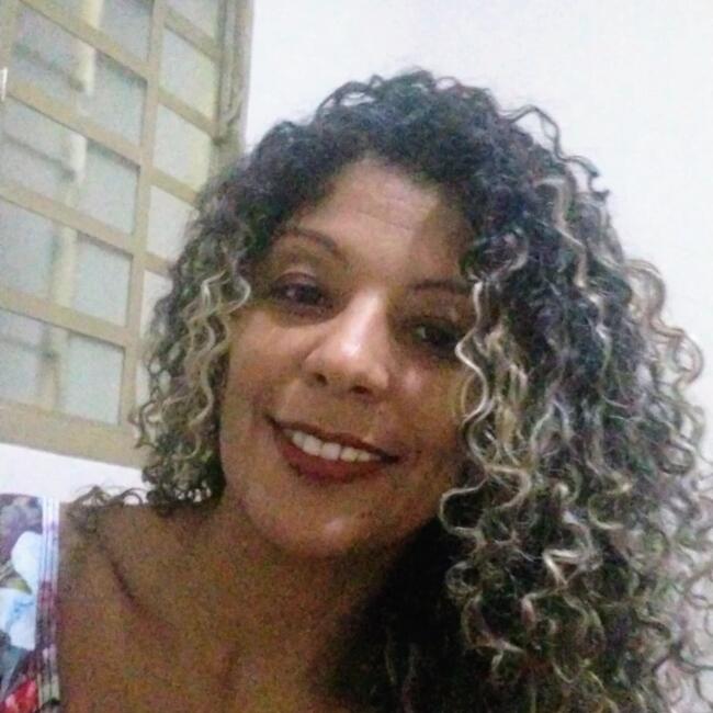 Babysitter in Uberlândia: Jane