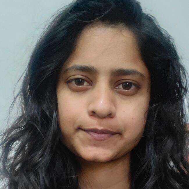 Babysitter in Luton: Arshitha