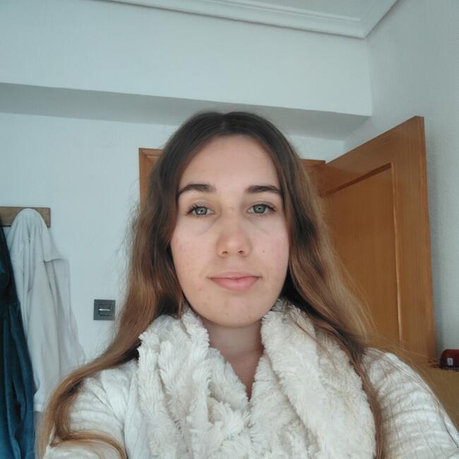 Babysitter in Sagunto: Kiara