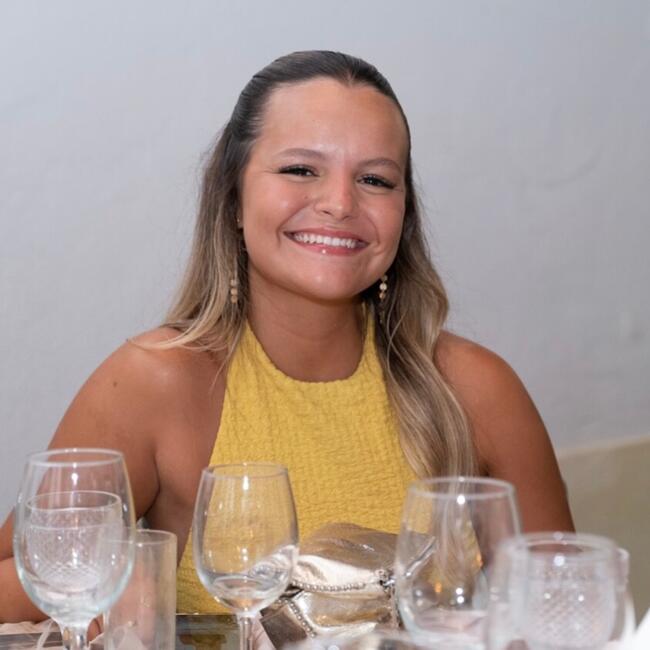 Babysitter em Moita: Maria