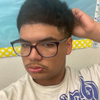 Babysitter in Clovis: Jesus reyna smith