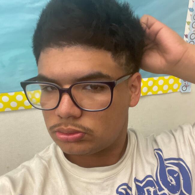 Babysitter in Clovis: Jesus reyna smith