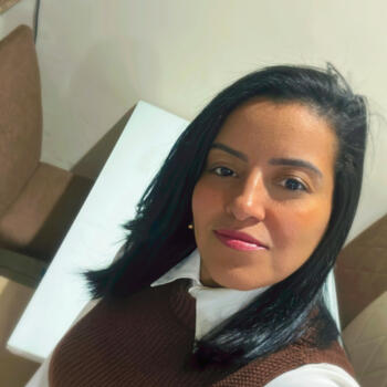 Babysitting job in Sarzedo: babysitting job Deborah