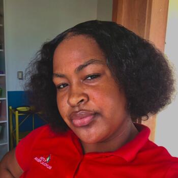 Niñera en Punta Cana: Kelenia