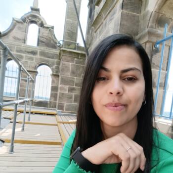 Canguro en Valencia: Lilia Daiane