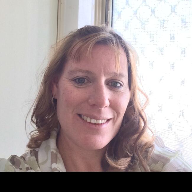 Babysitter in Rockingham: Nicole