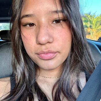 Babysitter Santiago: Amara