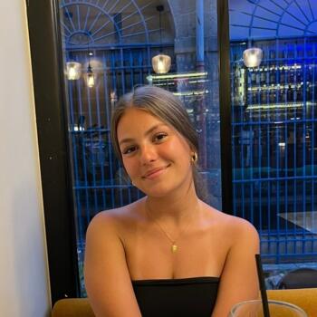 Babysitter in Romainville: Camille