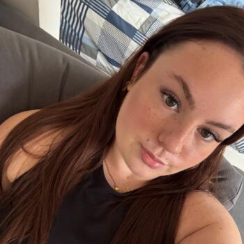 Babysitter in Perthes: Solène