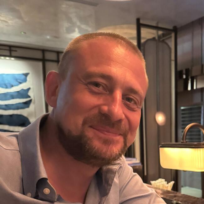 Babysitting job in Singapore: Alexander