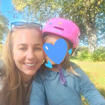 Babysitter in Christchurch: Isabelle