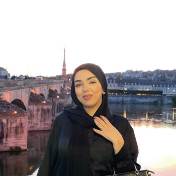 Nanny in Blois: Hiba