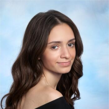 Babysitter in Bergenfield: Melanie