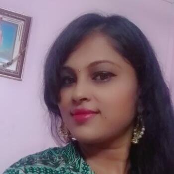 Babysitter in Mumbai: Pooja