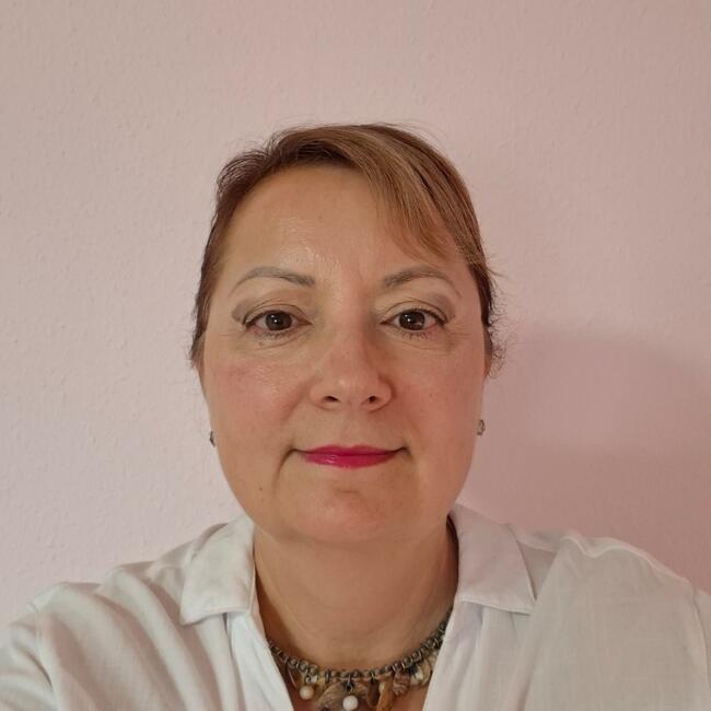 Babysitter in Dunaharaszti: Farkasné Fülöpp Zsuzsanna