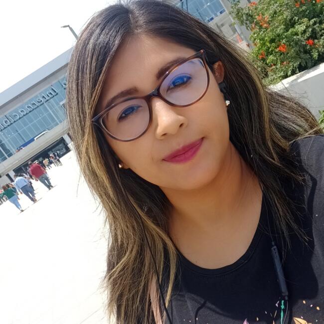 Niñera en San Juan de Lurigancho: María