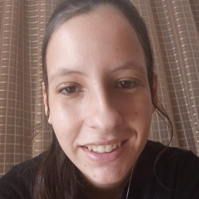 Babysitter in Niterói: Leticia