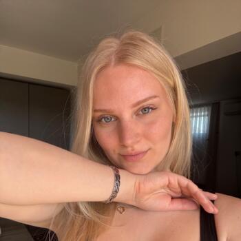 Baby-sitter Neuenhof: Elma Dizdarevic