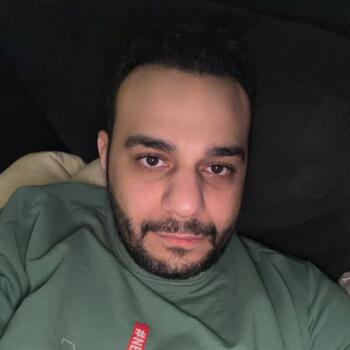 Babysitting job in Abu Dhabi: babysitting job Mohamed