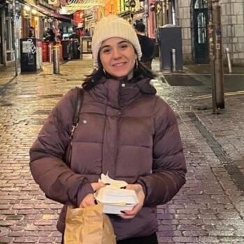 Babysitter in Galway: Emma