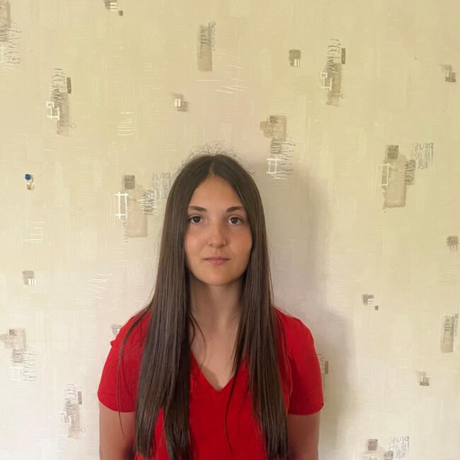 Babysitter in Poitiers: Lisa